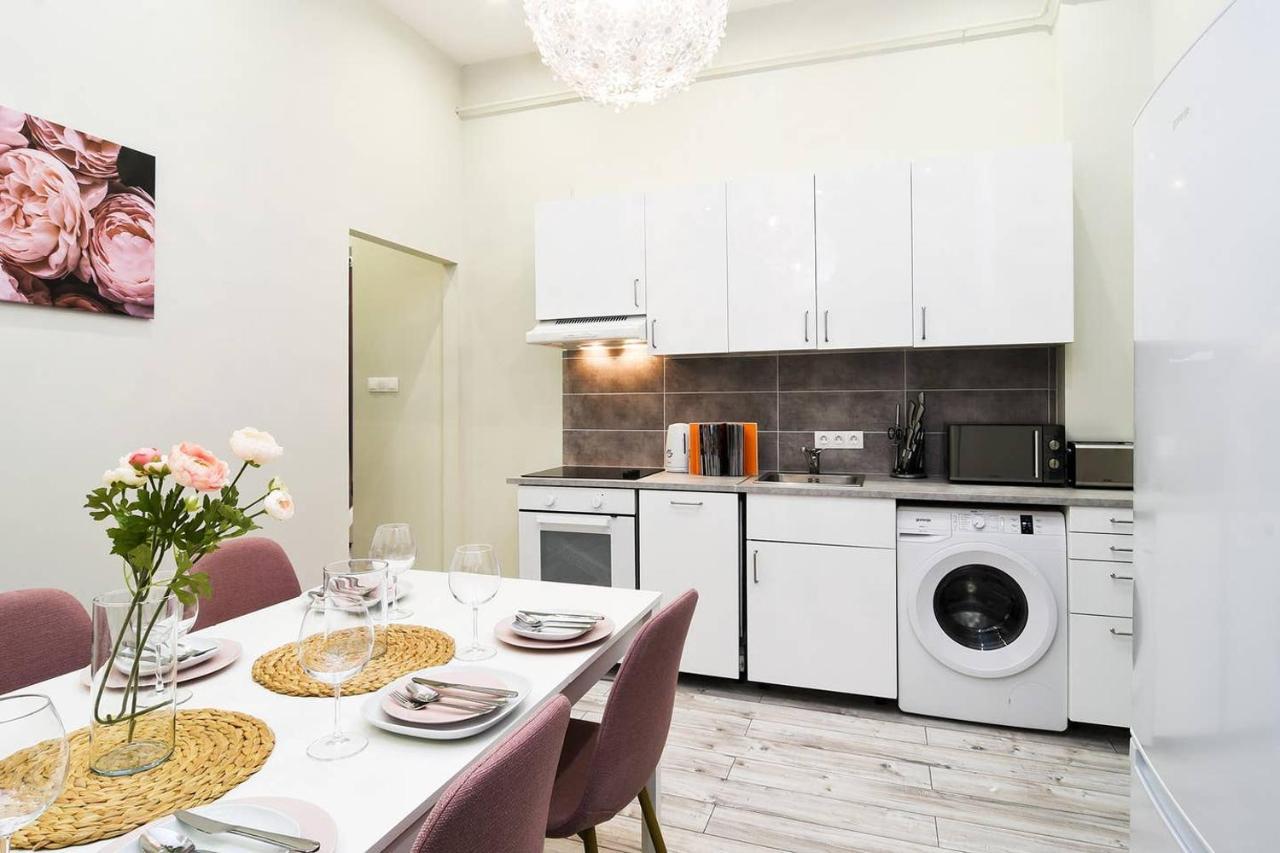 Ultra Central And Stylish Apartment With Ac Budapeszt Zewnętrze zdjęcie